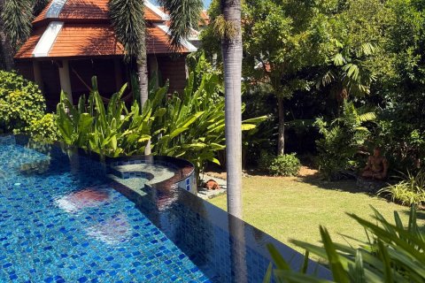 Villa in Phuket, Thailand 5 bedrooms № 157896 - photo 4