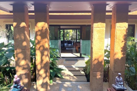 Villa in Phuket, Thailand 5 bedrooms № 157896 - photo 25