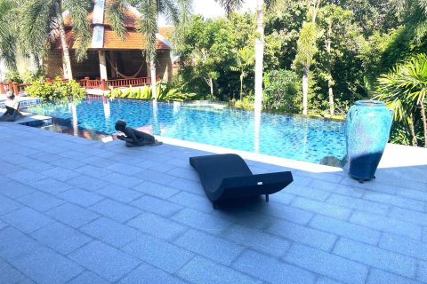 Villa in Phuket, Thailand 5 bedrooms № 157896 - photo 6