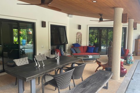 Villa in Phuket, Thailand 5 bedrooms № 157896 - photo 17