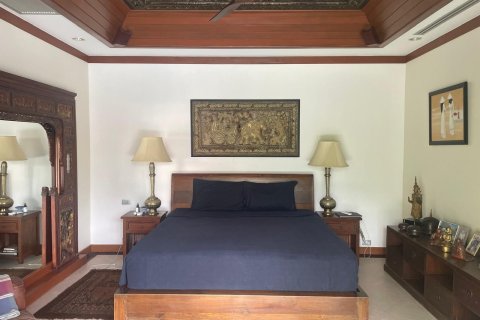 Villa in Phuket, Thailand 5 bedrooms № 157896 - photo 16