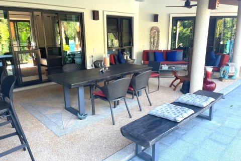 Villa in Phuket, Thailand 5 bedrooms № 157896 - photo 8