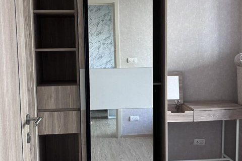 Студия в кондо в Клонг Тоэй, Бангкок, Таиланд № 157898 - фото 8