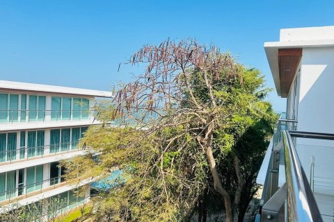 Condo in Hua Hin, Thailand, 2 bedrooms  № 140285 - photo 1