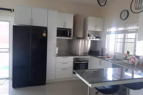 House in Hua Hin, Thailand 3 bedrooms № 140281 - photo 2