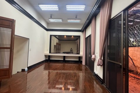 House in Watthana, Bangkok, Thailand 3 bedrooms № 201009 - photo 6