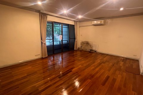 House in Watthana, Bangkok, Thailand 3 bedrooms № 201009 - photo 9