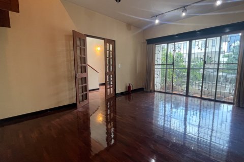 House in Watthana, Bangkok, Thailand 3 bedrooms № 201009 - photo 11