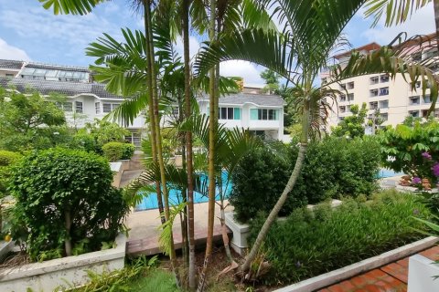 Townhouse in Watthana, Bangkok, Thailand 3 bedrooms № 201011 - photo 3