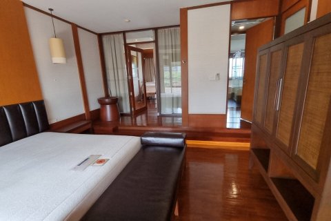 Townhouse in Watthana, Bangkok, Thailand 3 bedrooms № 201011 - photo 16