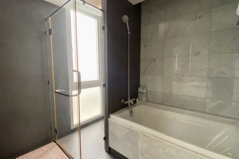 Condo à Watthana, Bangkok, Thaïlande, 3 chambres  № 201014 - photo 3
