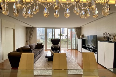 Condo à Watthana, Bangkok, Thaïlande, 3 chambres  № 201014 - photo 16