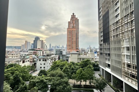Кондоминиум с 2 спальнями в Клонг Тоэй, Бангкок, Таиланд № 201015 - фото 2
