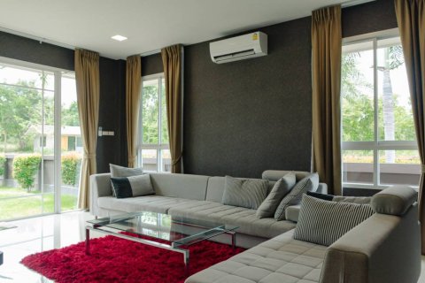 House in Pran Buri, Thailand 2 bedrooms № 176855 - photo 4