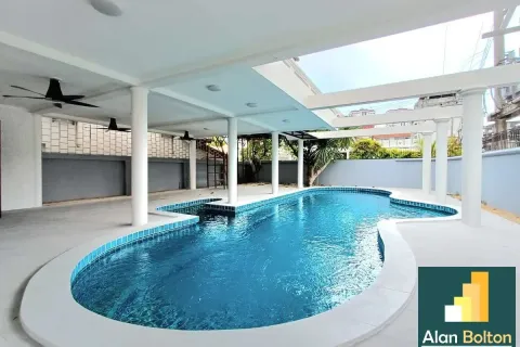 Casa de 7 dormitorios en Jomtien Beach, Pattaya, Tailandia № 210485 - foto 26