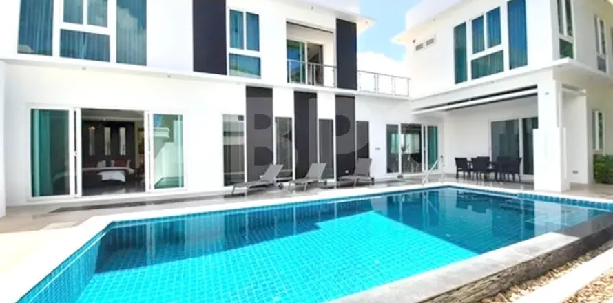 บ้านในจอมเทียน, พัทยา, ประเทศไทย 5 ห้องนอน № 210483