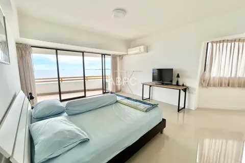 Condominio de 2 dormitorios en Pattaya, Tailandia № 210488 - foto 2