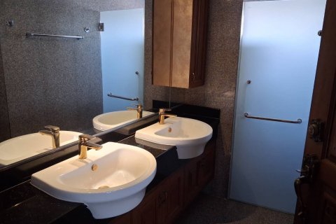 Condo à Hua Hin, Thaïlande, 5 chambres  № 139885 - photo 20