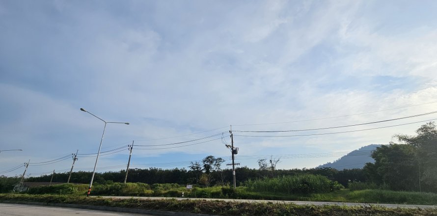 Земельный участок в Паклоке, Таиланд 8000м2 № 139888