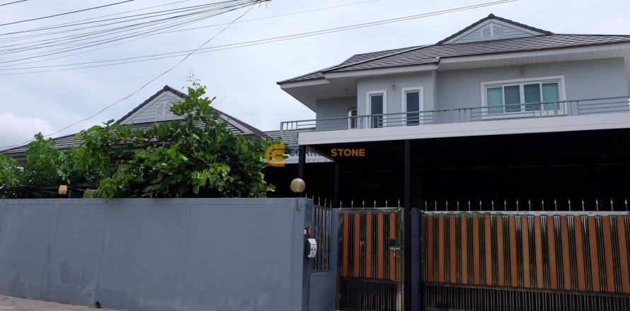 Studio à Bang Lamung, Thaïlande № 135286