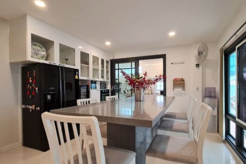 Дом в Паттайе, Таиланд с 4 спальнями  № 172596 - фото 3