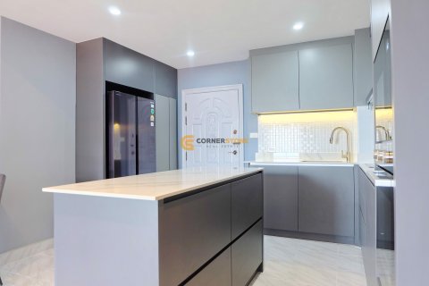 Studio dans le Condo sur Jomtien Beach, Pattaya, Thaïlande  № 172591 - photo 6