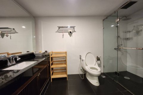 Condo in Bang Rak, Bangkok, Thailand, 2 bedrooms  № 164192 - photo 7