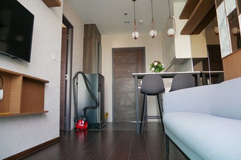 Студия в кондо в Ваттхане, Бангкок, Таиланд № 139600 - фото 2