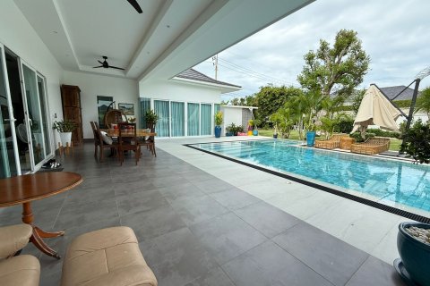 Вилла в Хуа Хине, Таиланд с 3 спальнями  № 139602 - фото 2