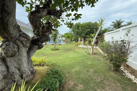 Вилла в Хуа Хине, Таиланд с 3 спальнями  № 139602 - фото 6