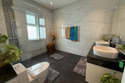 Вилла в Хуа Хине, Таиланд с 3 спальнями  № 139602 - фото 27