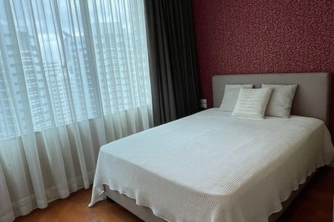 Condo in Khlong Toei, Bangkok, Thailand, 3 bedrooms  № 139599 - photo 12