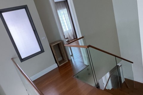 Condo in Khlong Toei, Bangkok, Thailand, 3 bedrooms  № 139599 - photo 13