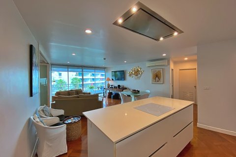 Condo in Hua Hin, Thailand, 2 bedrooms  № 168409 - photo 13