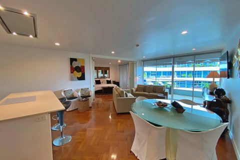 Condo in Hua Hin, Thailand, 2 bedrooms  № 168409 - photo 5