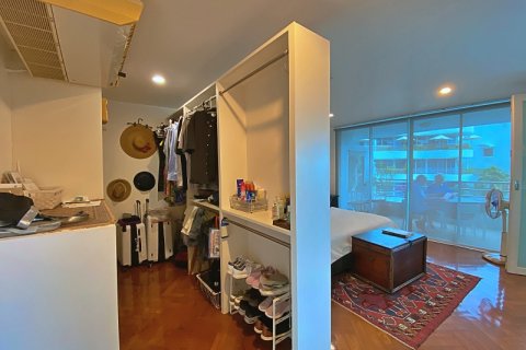 Condo in Hua Hin, Thailand, 2 bedrooms  № 168409 - photo 18