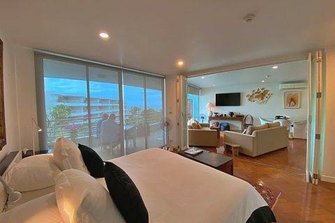 Condo in Hua Hin, Thailand, 2 bedrooms  № 168409 - photo 16