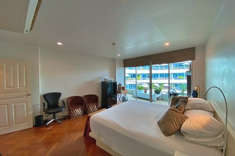 Condo in Hua Hin, Thailand, 2 bedrooms  № 168409 - photo 24