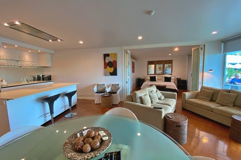 Condo in Hua Hin, Thailand, 2 bedrooms  № 168409 - photo 6