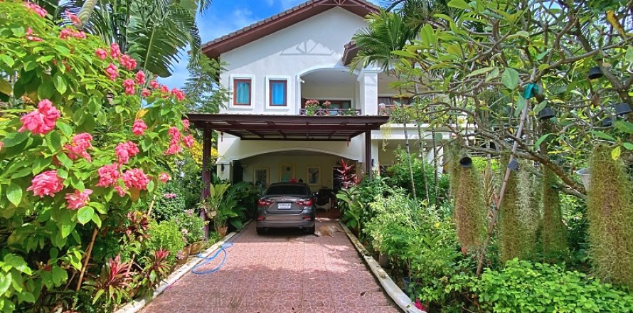 Villa in Hua Hin, Thailand 3 bedrooms № 168411