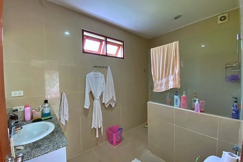 Villa in Hua Hin, Thailand 3 bedrooms № 168411 - photo 26