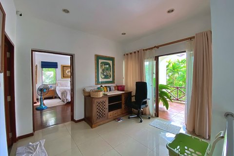 Villa in Hua Hin, Thailand 3 bedrooms № 168411 - photo 22