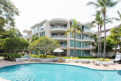 Кондоминиум с 4 спальнями в Хуа Хине, Таиланд № 168413