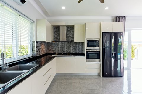 Villa à Hua Hin, Thaïlande 3 chambres № 168410 - photo 8