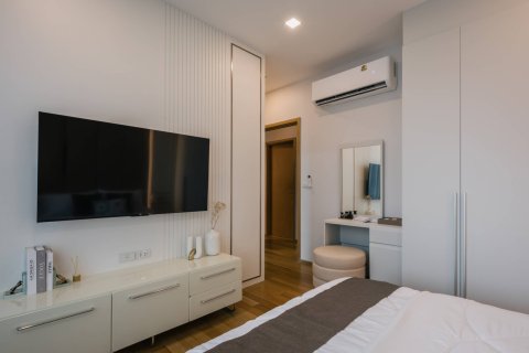 Condo in Bangkok, Thailand, 2 bedrooms  № 180633 - photo 10