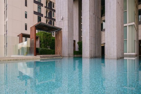 Condo in Bangkok, Thailand, 2 bedrooms  № 180633 - photo 20