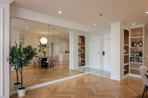 Condo à Bangkok, Thaïlande, 3 chambres  № 180635 - photo 2