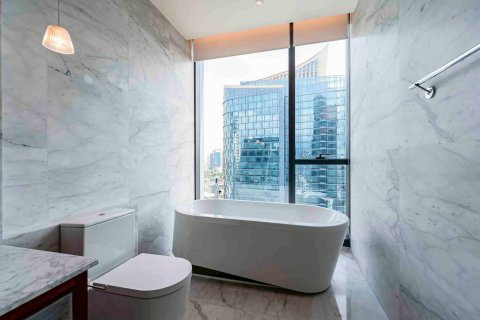 Condo in Bangkok, Thailand, 2 bedrooms  № 180632 - photo 14