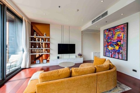 Condo in Bangkok, Thailand, 2 bedrooms  № 180632 - photo 4
