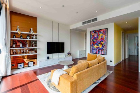 Condo in Bangkok, Thailand, 2 bedrooms  № 180632 - photo 5